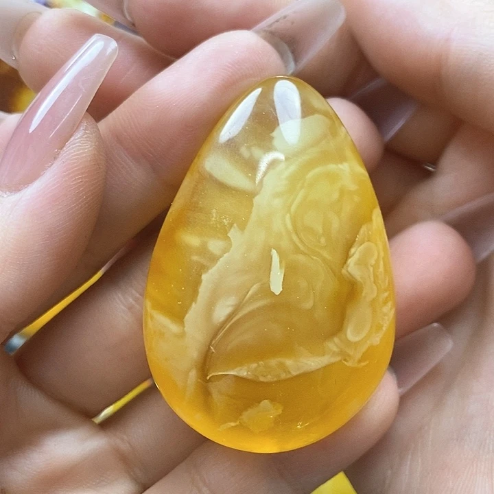 琥珀颈饰未镶嵌吊坠