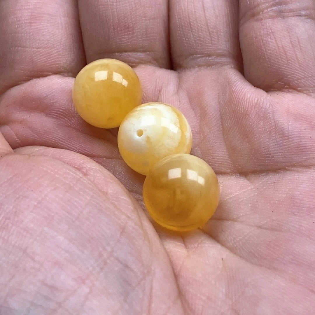 琥珀未镶嵌珠宝奇石神蜜蜡圆珠