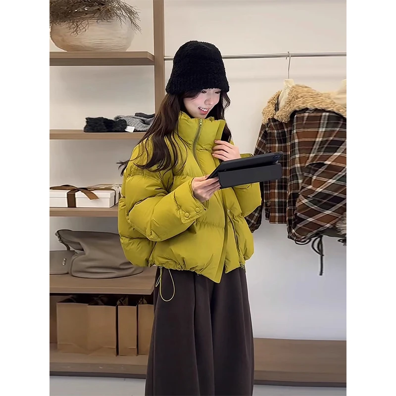 2025冬季新款韩系显白短款连帽棉服外套女加厚宽松面包服保暖