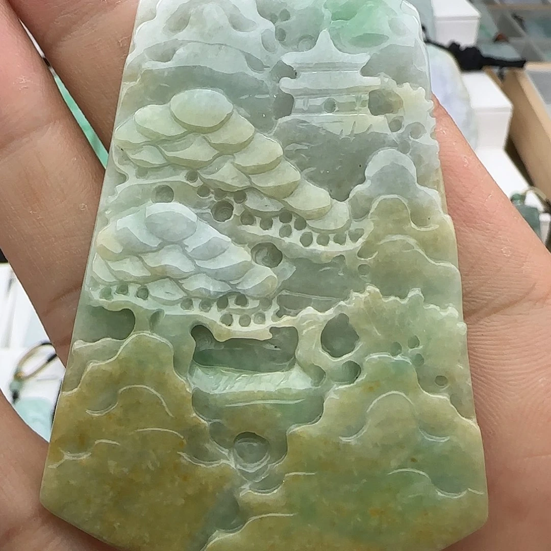 翡翠未镶嵌颈饰翡翠