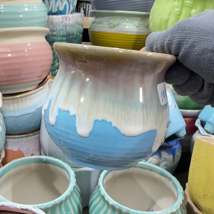 凑9块包邮，有孔，陶瓷花盆