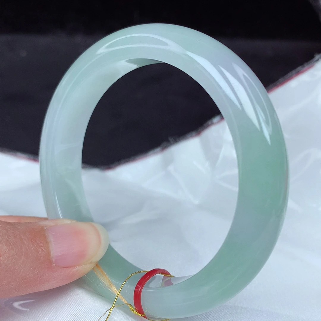 翡翠手镯未镶嵌55圈3664