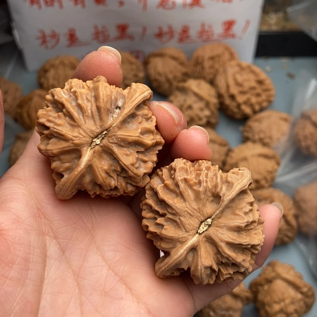 文玩核桃吊坠如**行帝王12