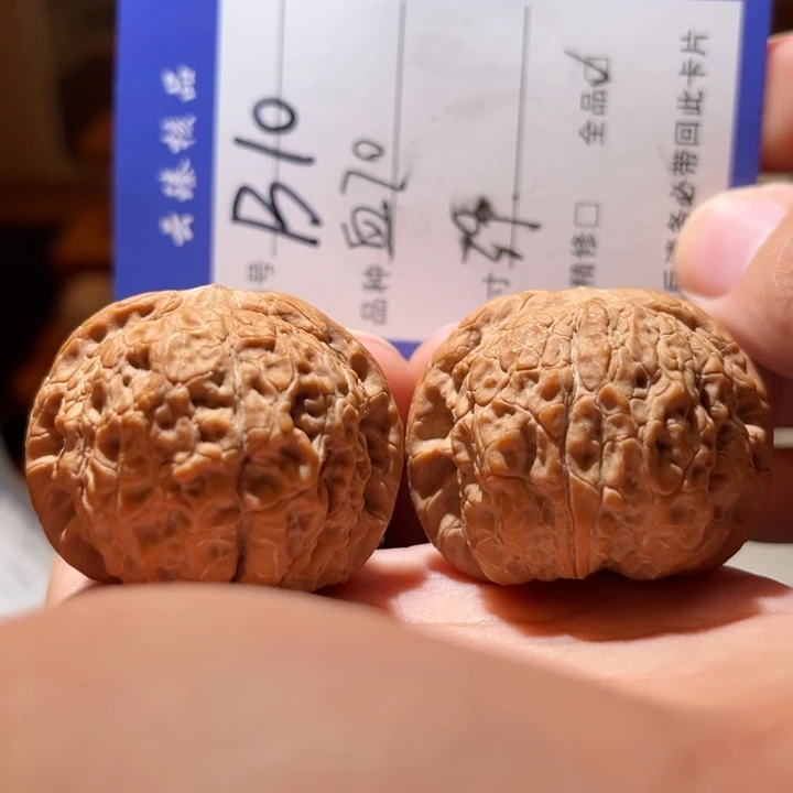 文玩核桃吊坠文玩