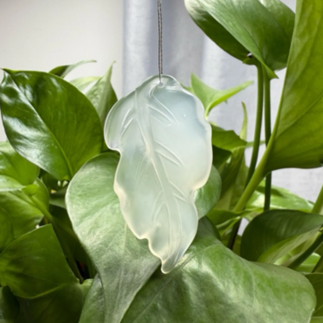 精美纯天然玉髓玛瑙叶子挂坠 多样性发1件 尺寸27.5-48.8-7.5