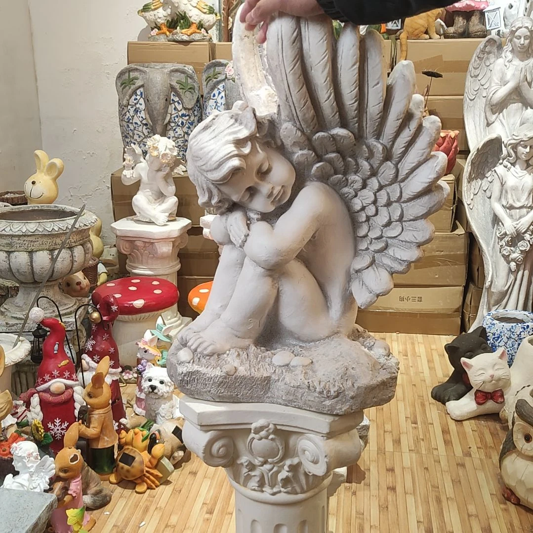 合成树脂坐姿睡天使摆件