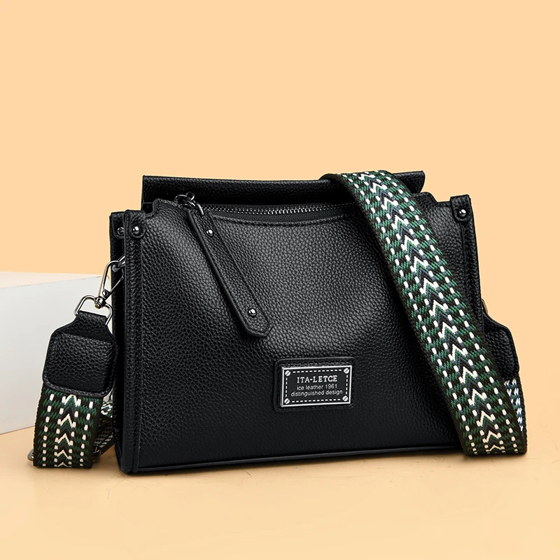 2024秋冬款时尚百搭潮流大容量水桶女包单肩通勤斜挎小众大气包包