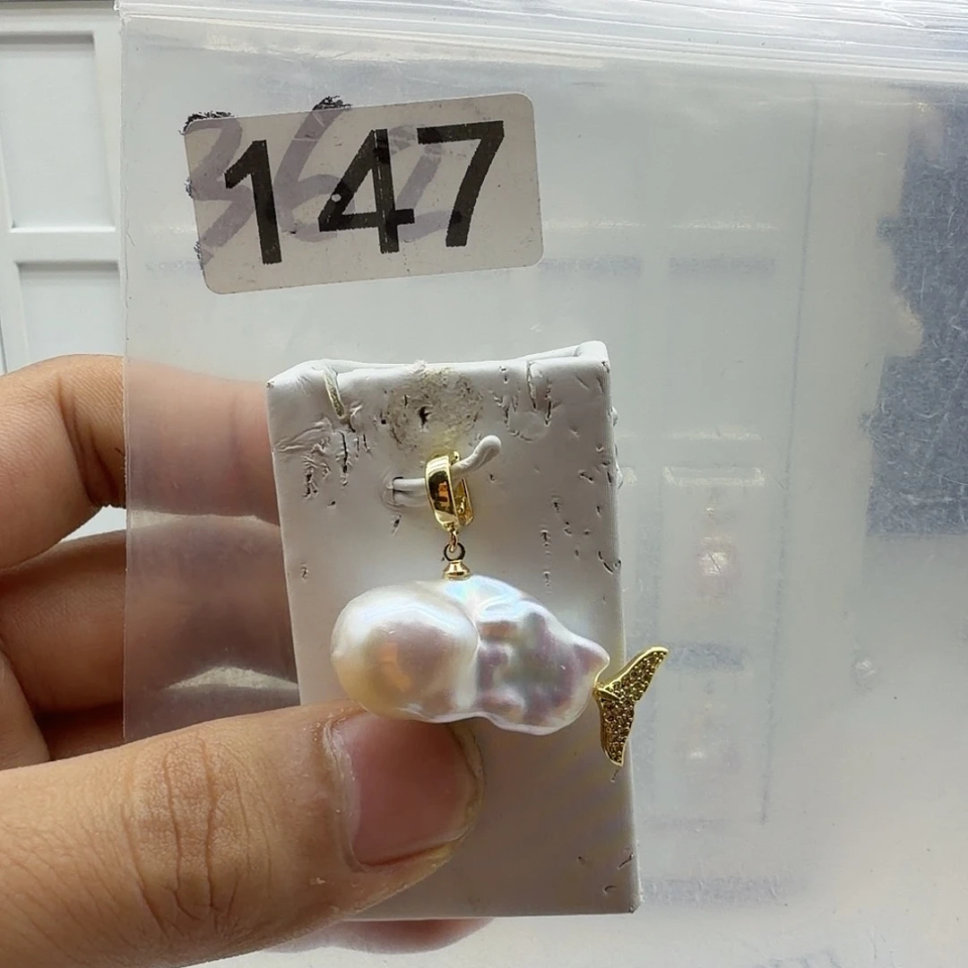 淡水珍珠颈饰合金