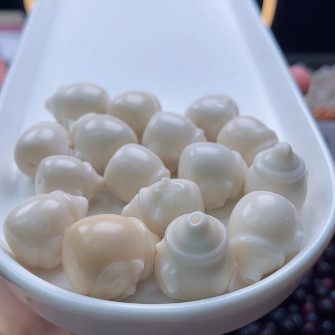 吊坠白玉菩提f21+mm/5颗象牙果kt奶瓶瑕