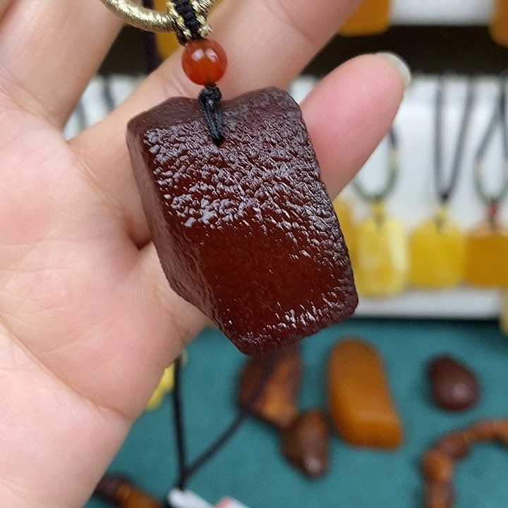 蜜蜡未镶嵌珠宝奇石吊坠