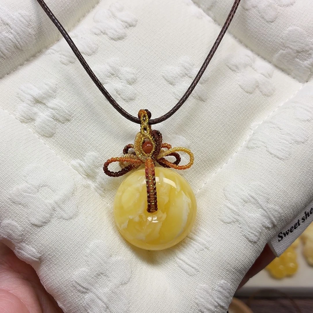 蜜蜡未镶嵌裸石瓷白妖平安扣