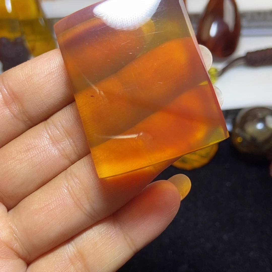 未镶嵌颈饰琥珀缅甸天然琥珀吊坠