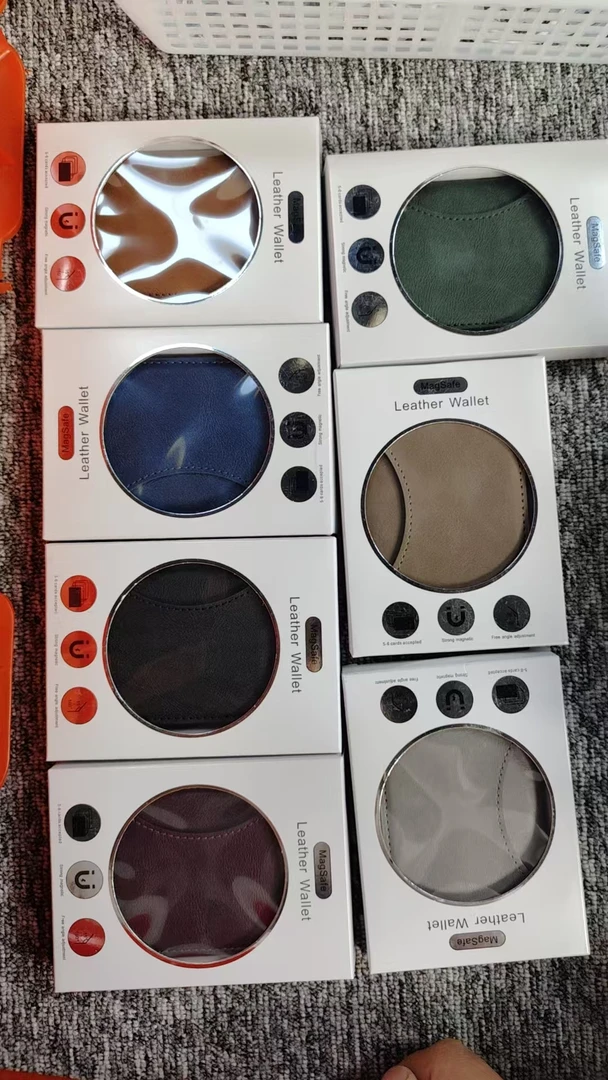 准新品 Leather Wallet皮革卡包 MagSafe磁吸卡包