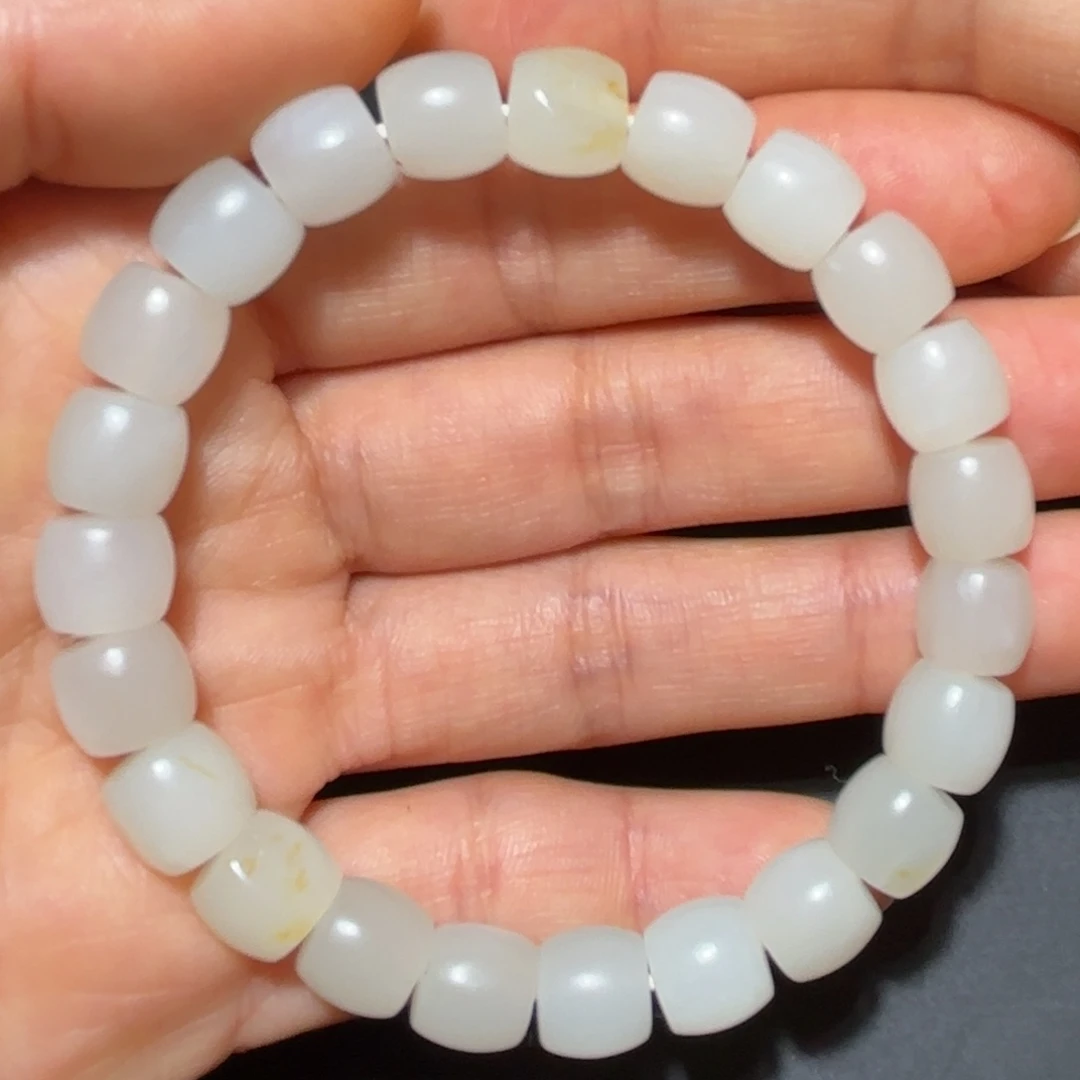 和田玉未镶嵌车挂