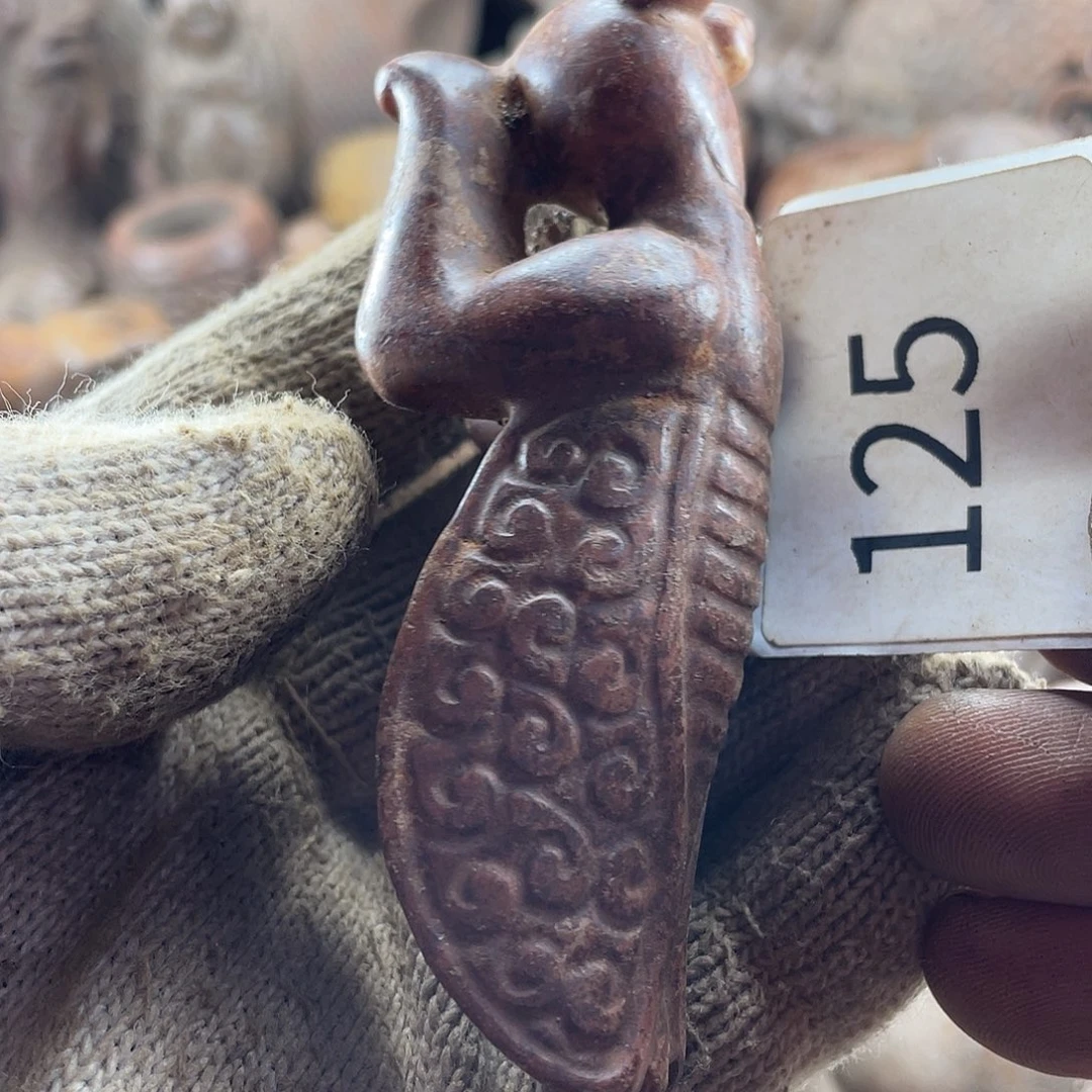 和田玉（糖玉）未镶嵌挂件