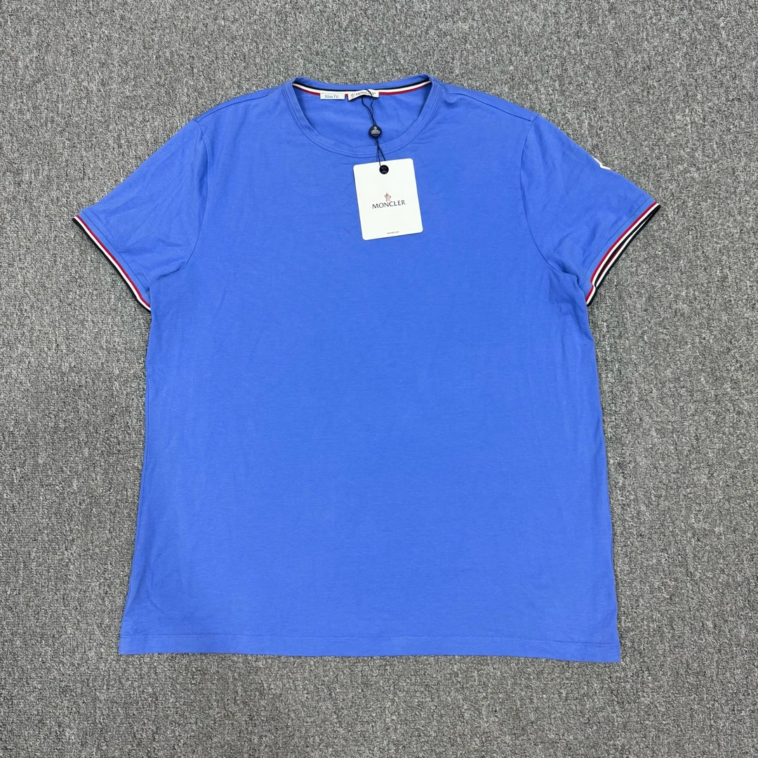 未使用 MONCLER 16774552 Moncler蒙口蓝色袖标短袖 未使用XXXL码