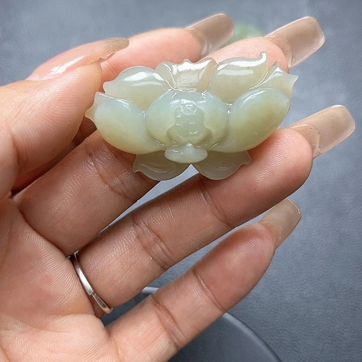 【闪购商品】颈饰未镶嵌和田玉