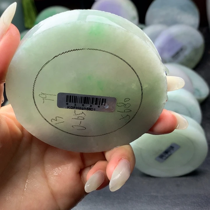 定制翡翠未镶嵌手镯