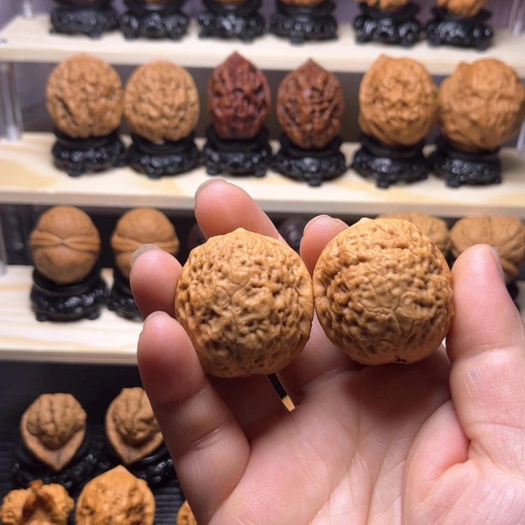 文玩核桃吊坠48w龙鳞狮子头40尺