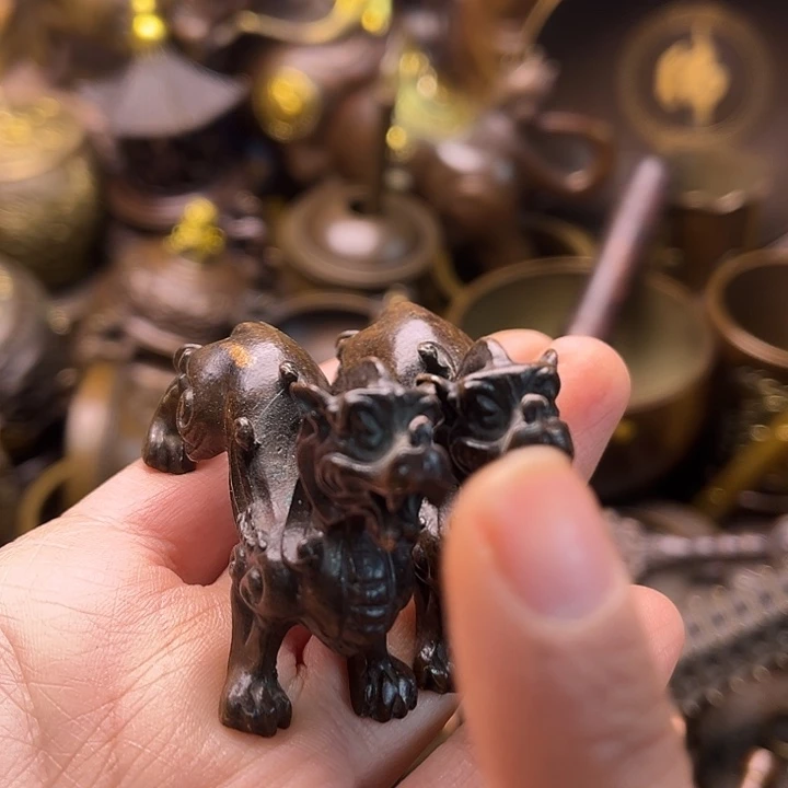 铜237995579955957806795799