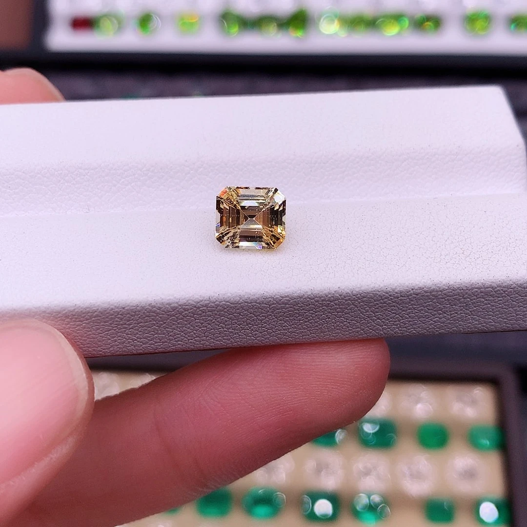 彩色蓝宝石裸石未镶嵌