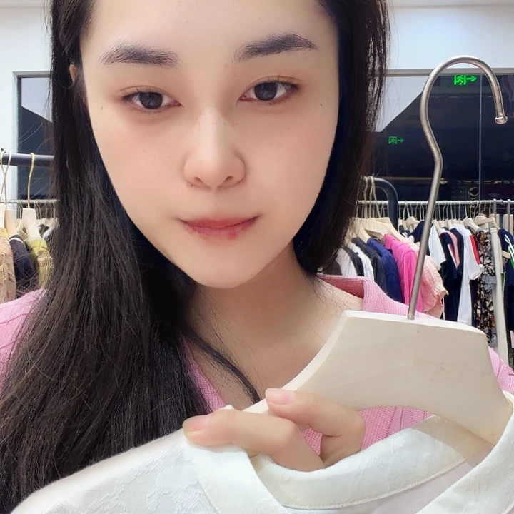 悠***草哈哈哈哈哈哈哈哈哈哈