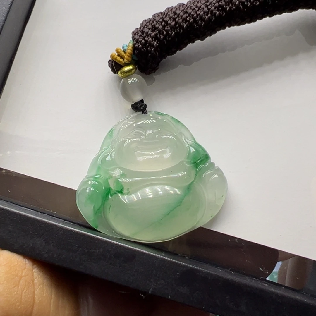 石英质玉（非洲翠）未镶嵌颈饰