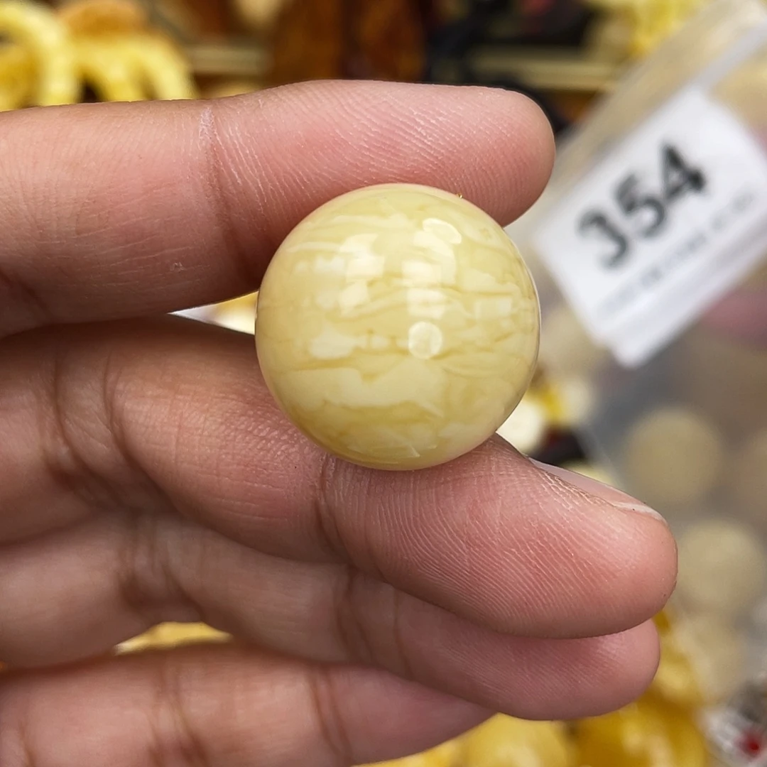 蜜蜡未镶嵌珠宝奇石粉平头20.6