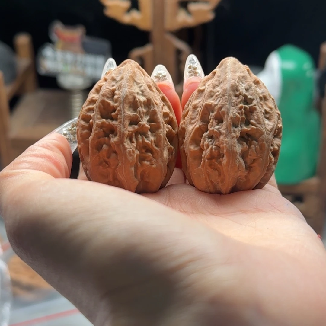 文玩核桃把件关东木子楸百核88花皮