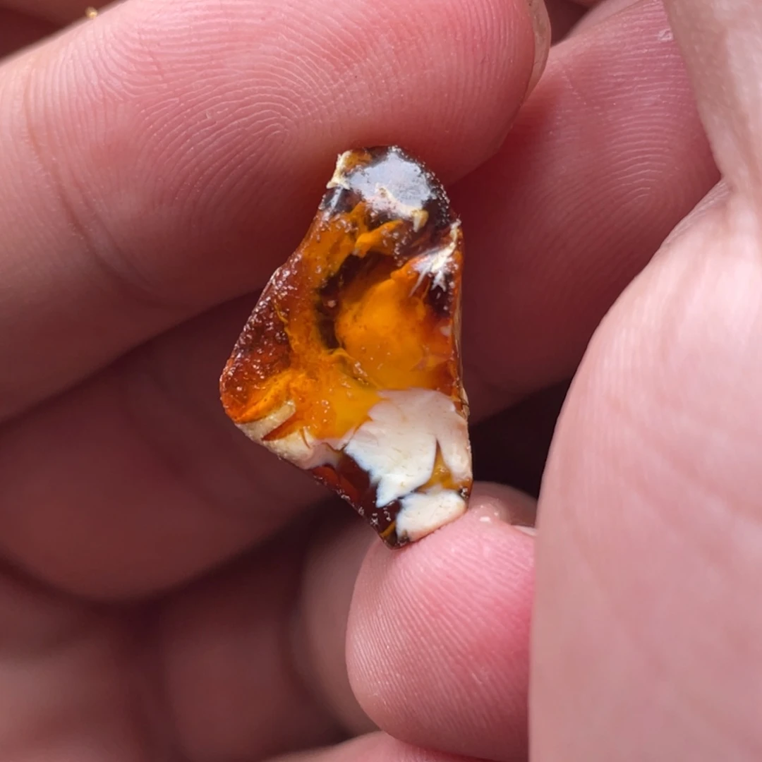 定制琥珀蜜蜡原石