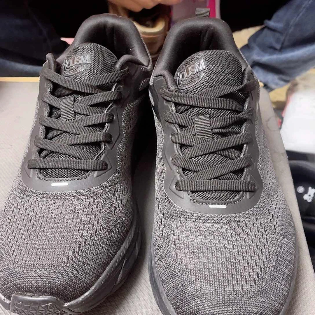 20251215黑色运动鞋41码