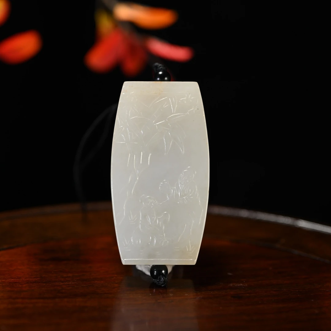 LOT8816 25YU107346 和田玉勒子挂件/匡时