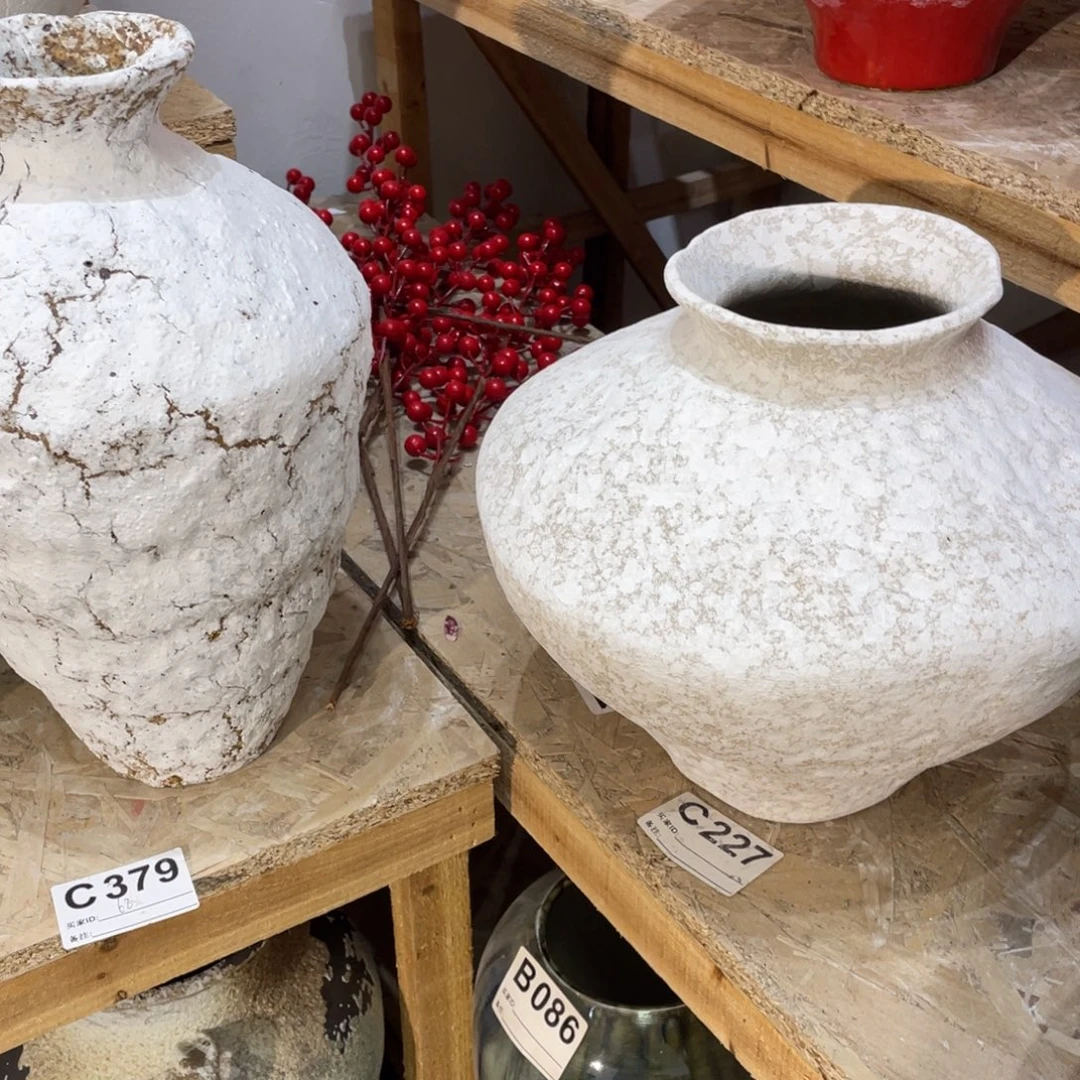 白泥花瓶景德镇陶瓷艺术研究院