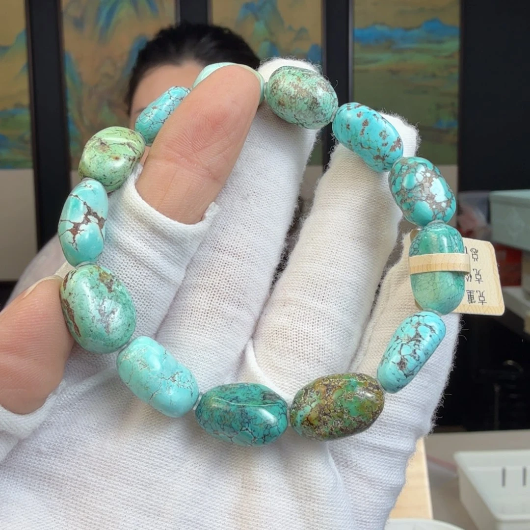 绿松石未镶嵌珠宝奇石