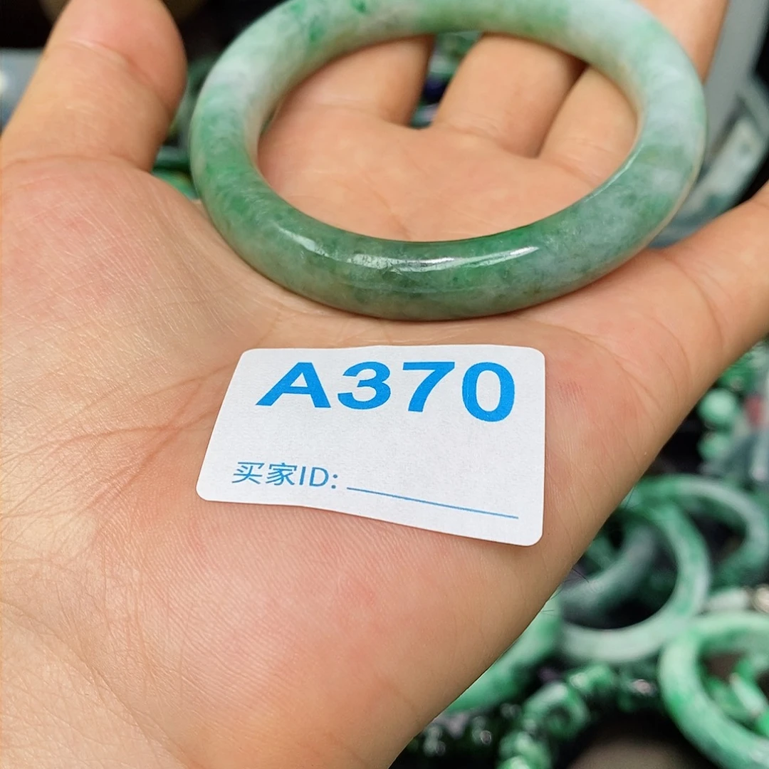 未镶嵌手镯翡翠素*漂亮美眉