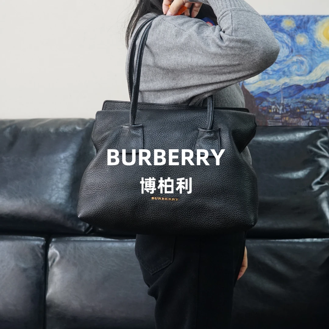 95新 BURBERRY/博柏利 巴宝莉/黑色单肩包/XH10414034/4034