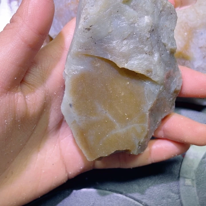 和田玉未镶嵌珠宝半成品