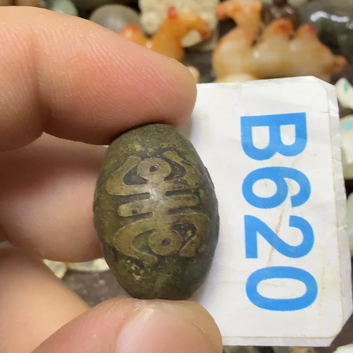 未镶嵌颈饰玛瑙/玉髓