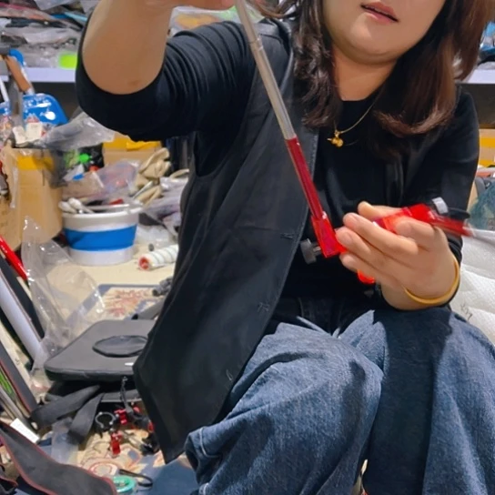 双杆支架一对红色的。
