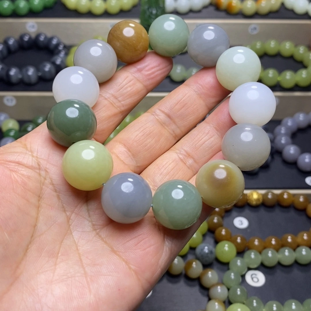 和田玉未镶嵌手串