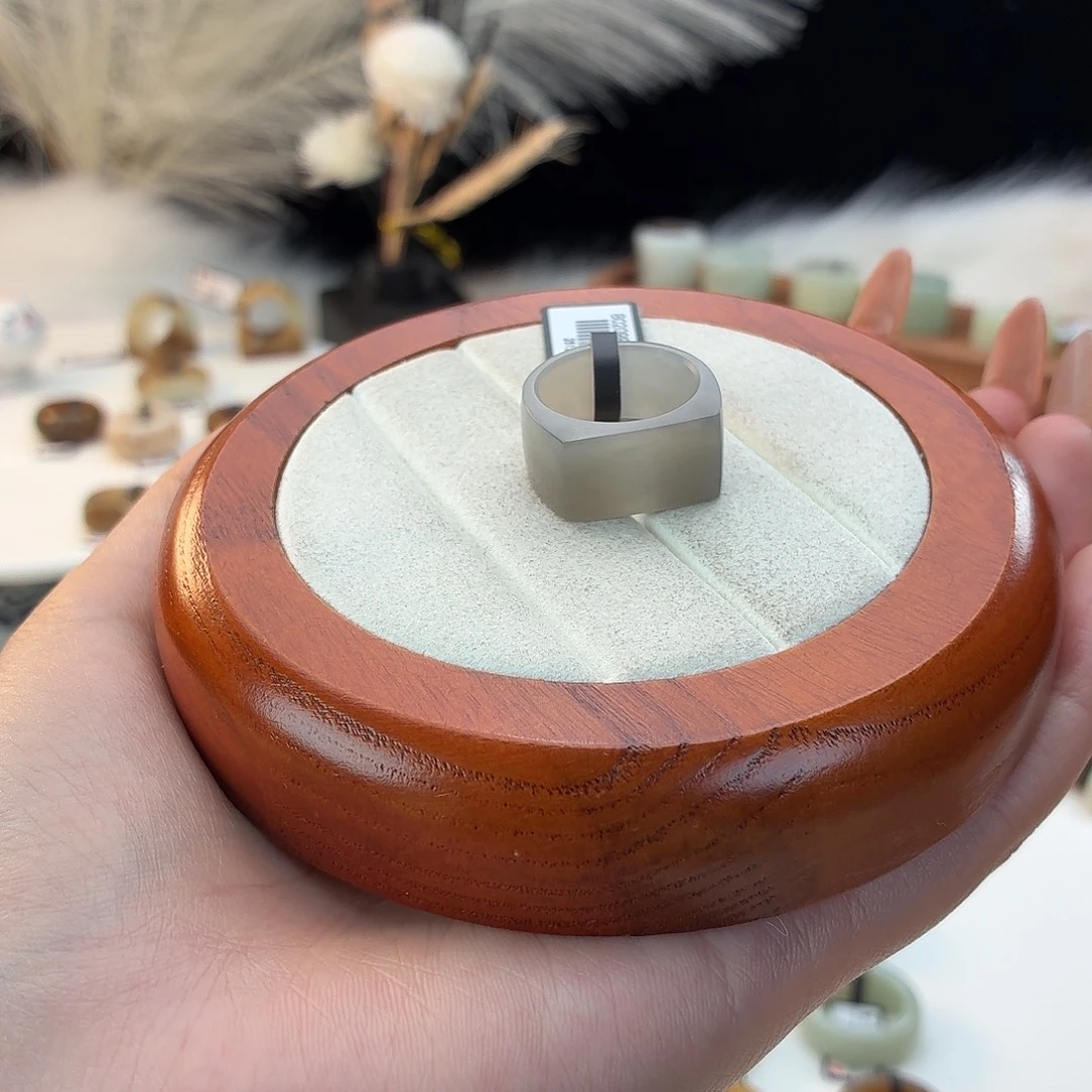 和田玉未镶嵌戒指灰色马鞍17.2j47