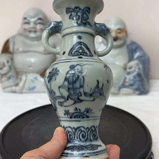 茶盏心**矣手工绘画青花瓶