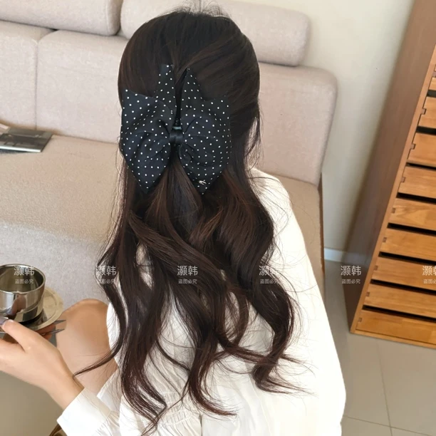 自带蝴蝶翅膀～波点三角黑色抓夹女2025新款高级感发夹后脑勺抓夹