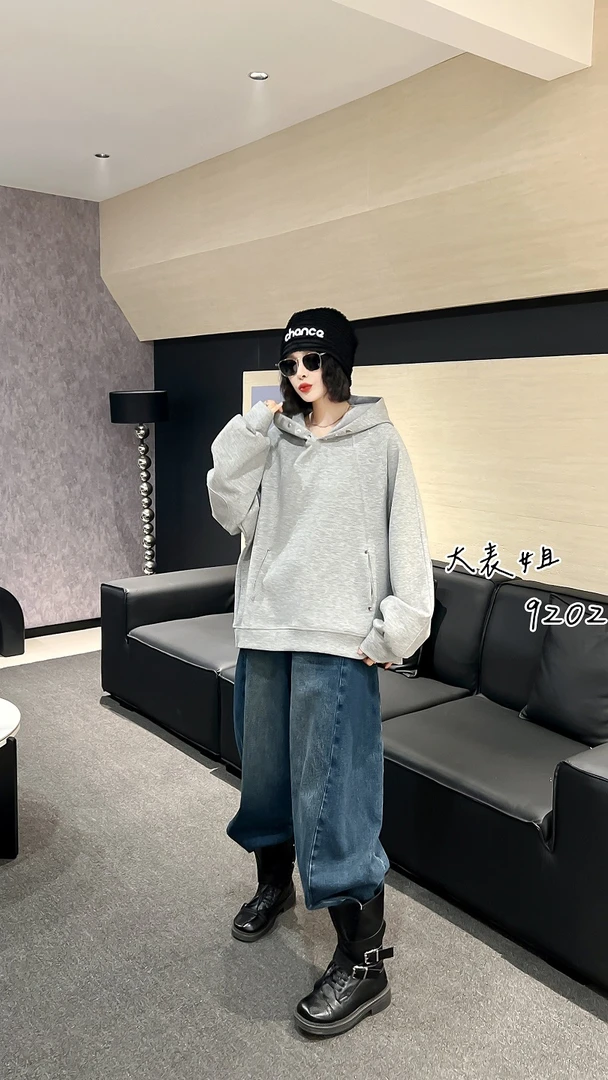 9202超大码纯色连帽卫衣女2025新款秋冬设计感宽松时尚上衣潮
