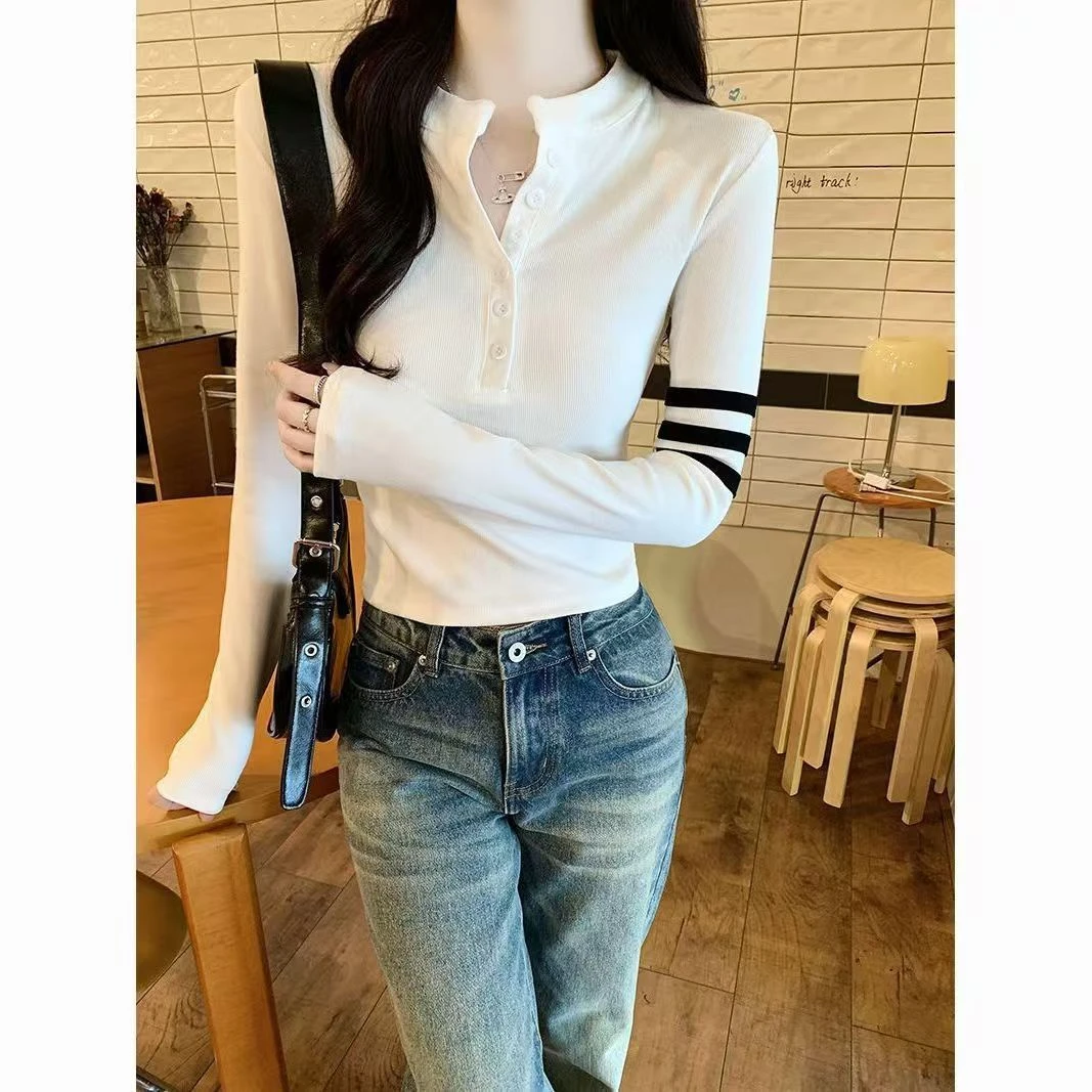 纽扣针织打底衫女秋冬内搭外穿修身显瘦小众设计感长袖t恤毛衣潮