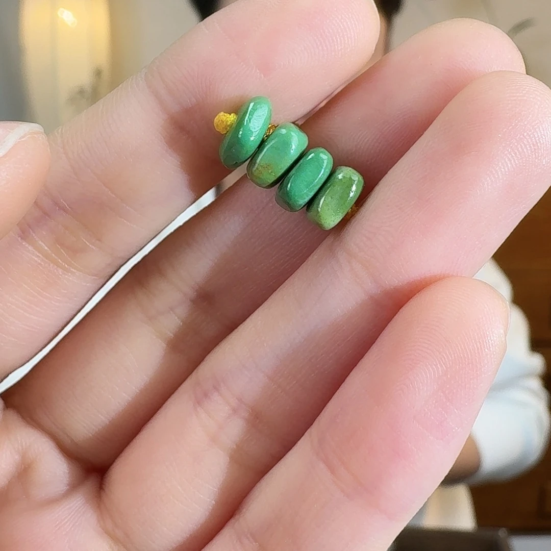 绿松石未镶嵌挂件