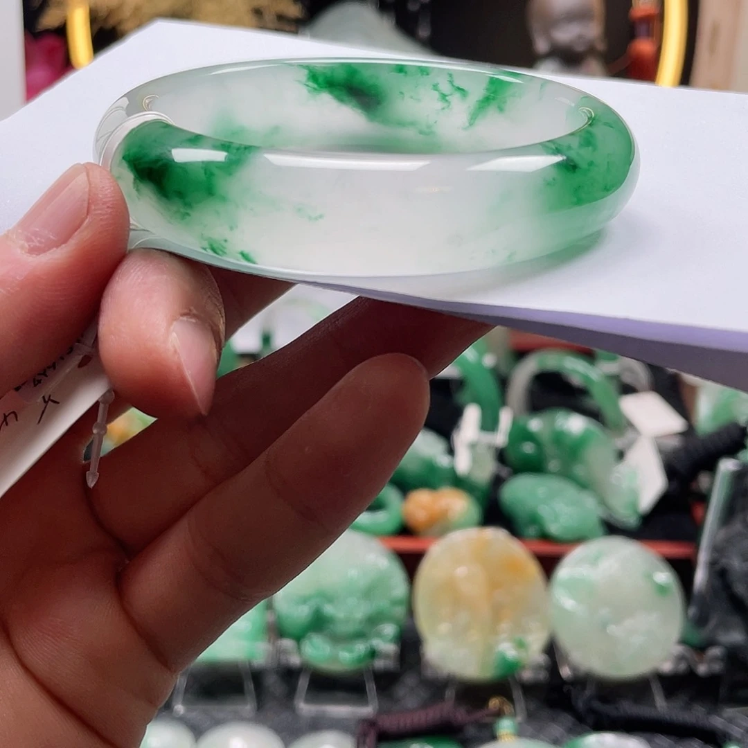 石英质玉手镯未镶嵌散*