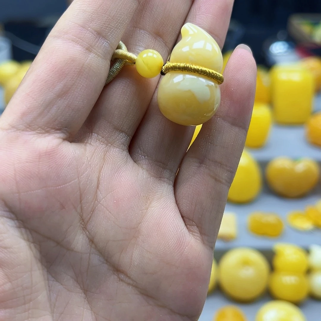 吹***风未镶嵌蜜蜡珠宝奇石