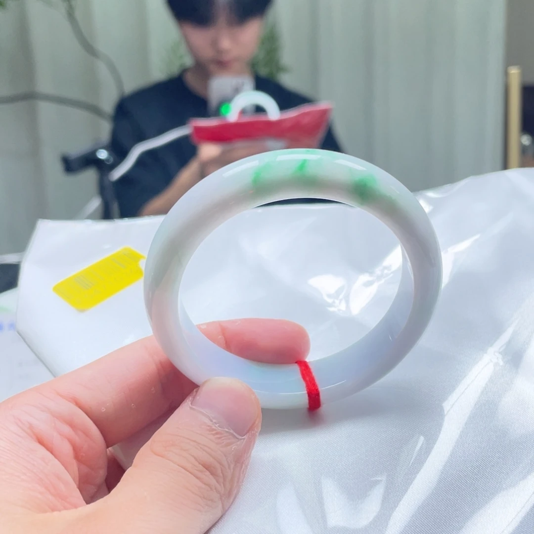 翡翠未镶嵌手镯55圈