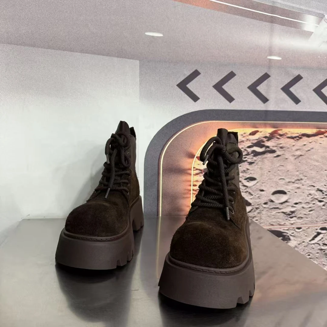 7055-66新款2025精品百搭潮流马丁靴中筒烟筒黑色女士